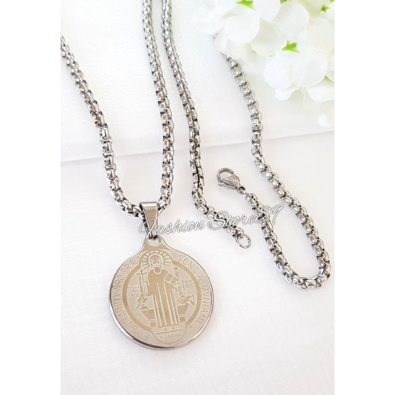 Kalung Liontin Rohani Santo Benediktus Titanium bestquality Antikarat Fashiion