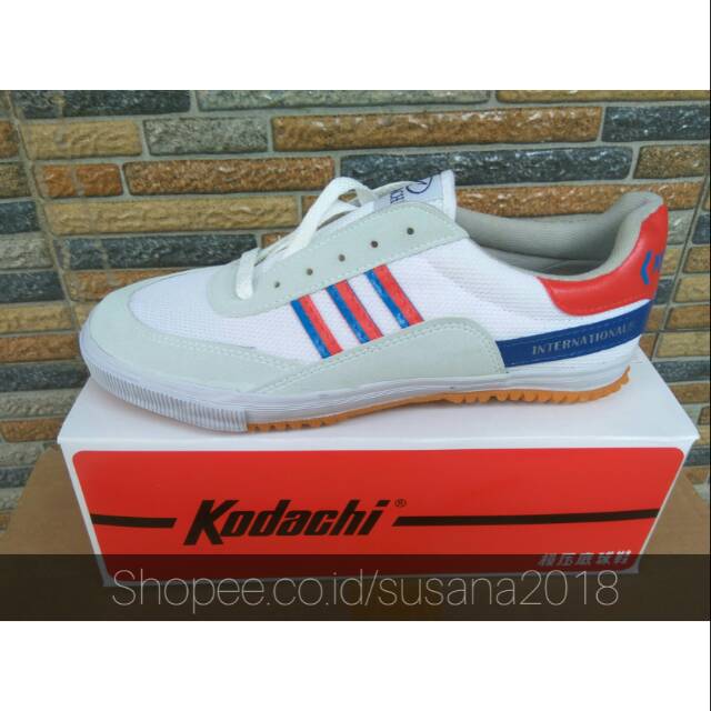 Sepatu kodaci capung 8116 merah