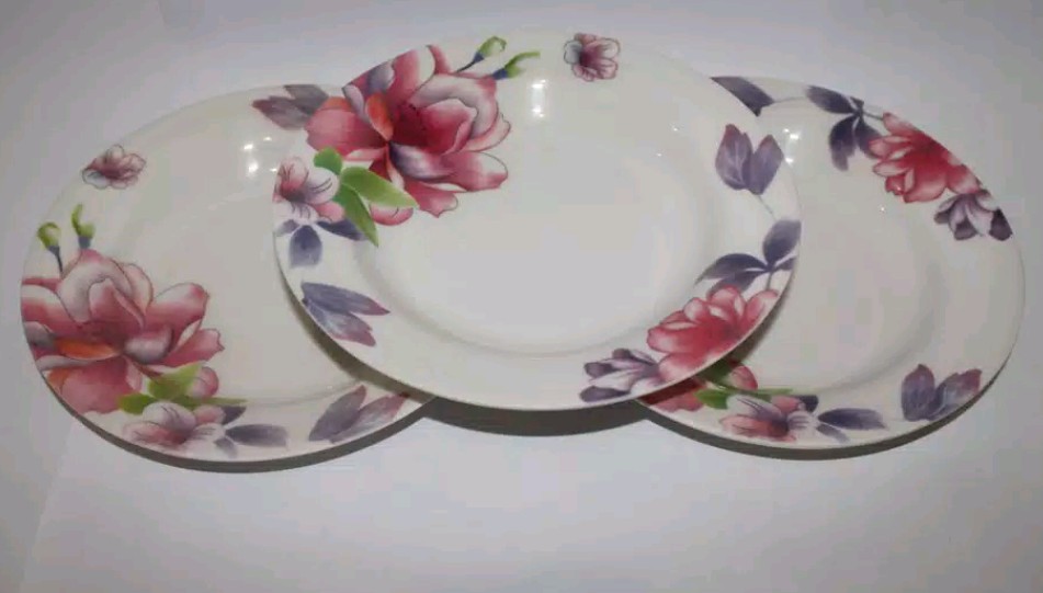 Piring Melamin Motif Bunga Ungu Unica M109