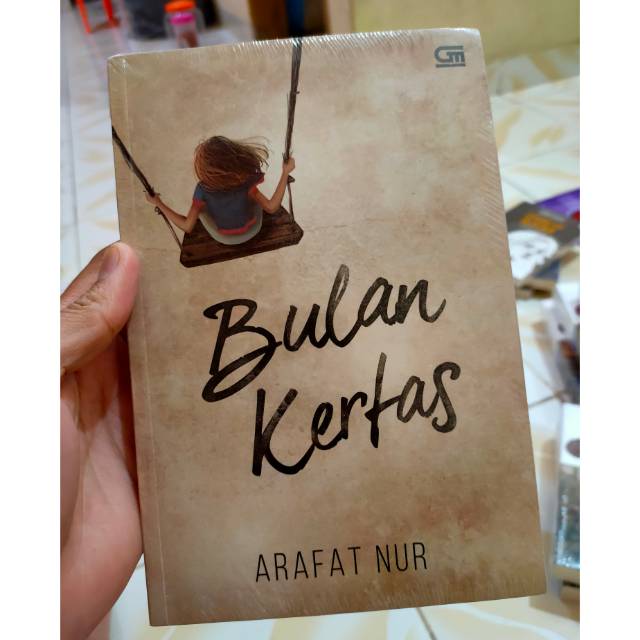 NOVEL ARAFAT NUR BULAN KERTAS /NOVEL REMAJA ARAFAT NUR/NOVEL GRAMEDIA /NOVEL ORIGINAL #NOVEL ASLI