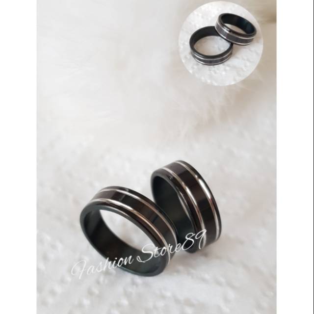 Black Rings titanium import Antikarat / bestseller cincin couple titanium black antikarat import