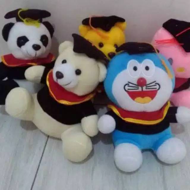 Boneka SNI wisuda karakter