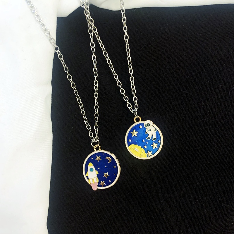 Jelajahi planet astronot ornamen lucu merah muda liontin dekoratif trendi pria hip hop In hadiah dis