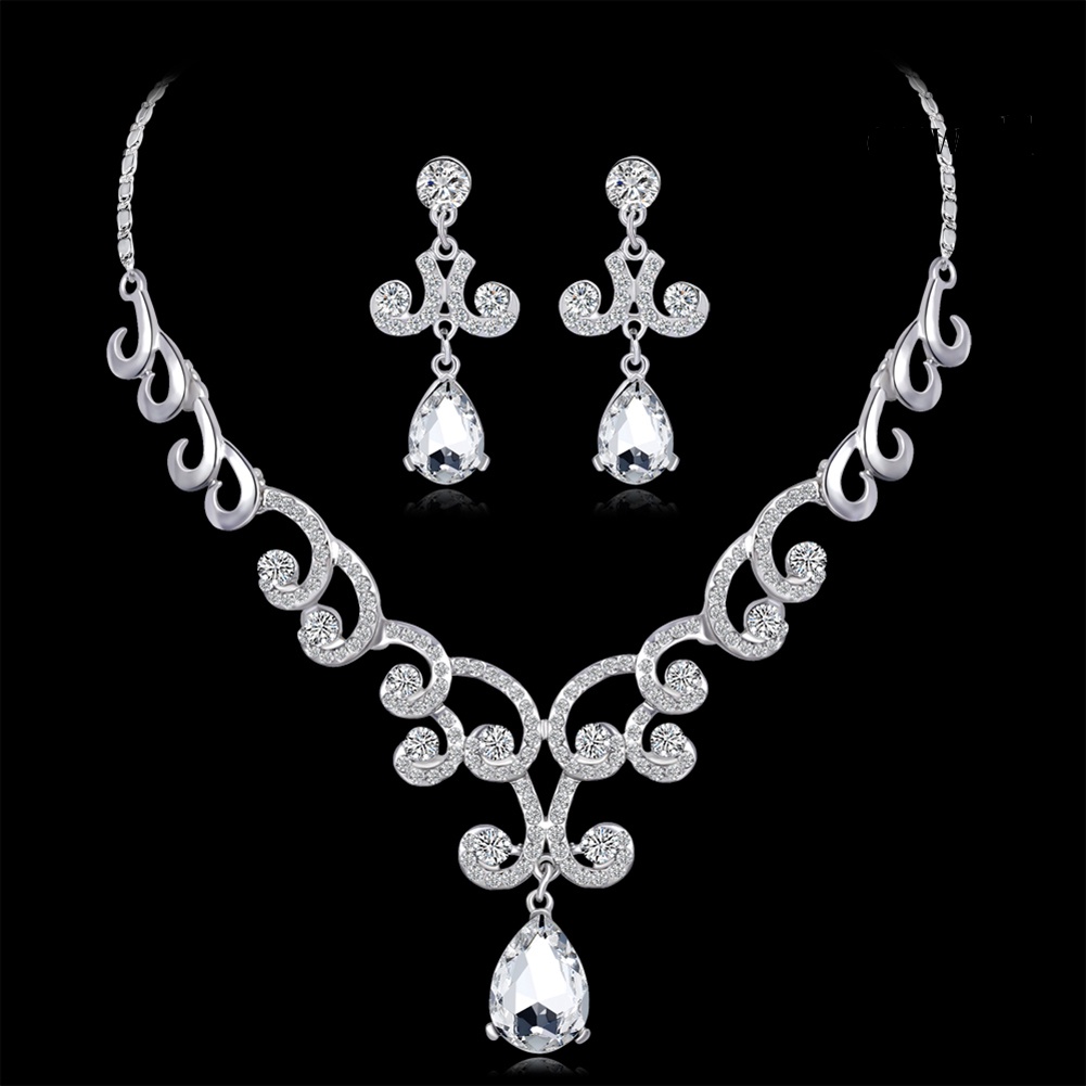 OW@ Lady Fashion Rhinestone Pendant Earrings Necklace Luxury Bridal Jewelry Set