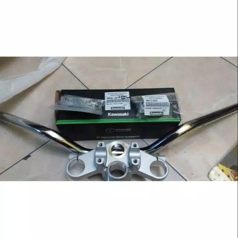 Segitiga atas stang stir set Ninja SS original