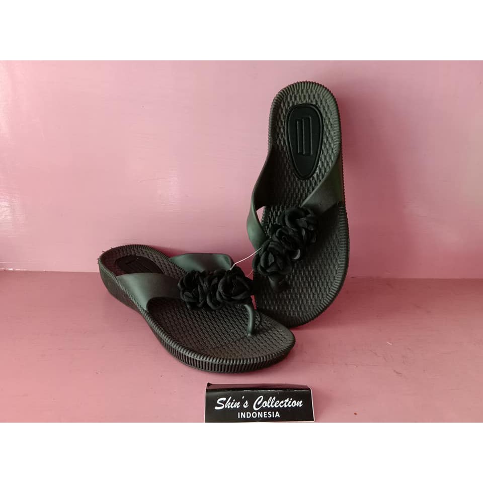 Sandal wedge bunga bertumpuk MJZ 112