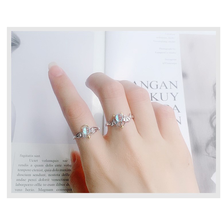 Cincin Zircon Bentuk Geometri Dua Warna Adjustable Untuk Wanita
