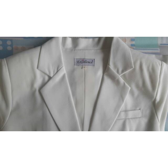JAKET MURAH COCOK LEBARAN HARI RAYA / Jas apoteker wanita warna putih tulang