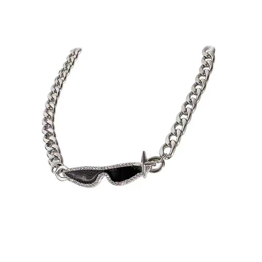Kalung Rantai Choker Bentuk Kacamata Hitam Aksen Berlian Gaya Hip hop Untuk Pria Dan Wanita