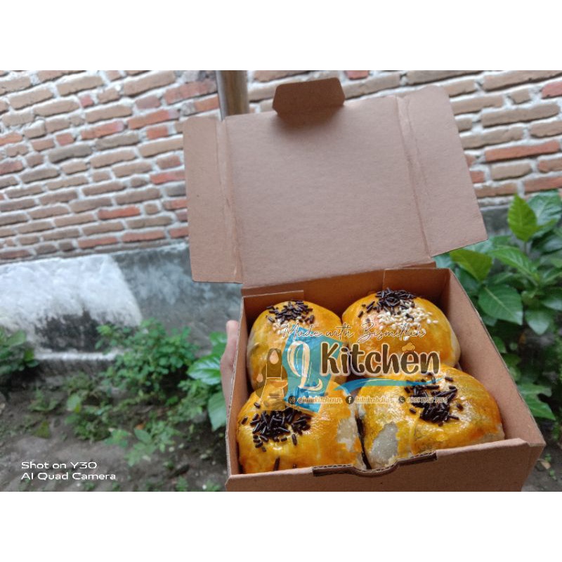 

Bolen pisang isi 4biji