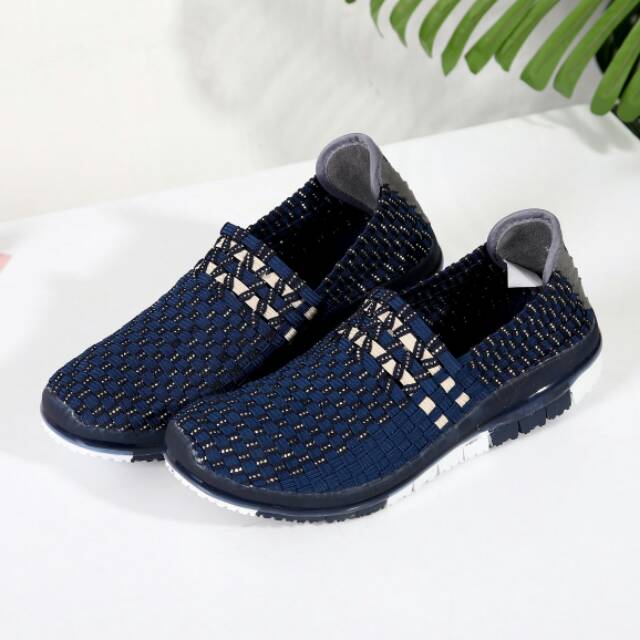 Sepatu Wedges Rajut Anyaman​ jose daroca
Series # 836 # Sepatu Wanita Sepatu Import
