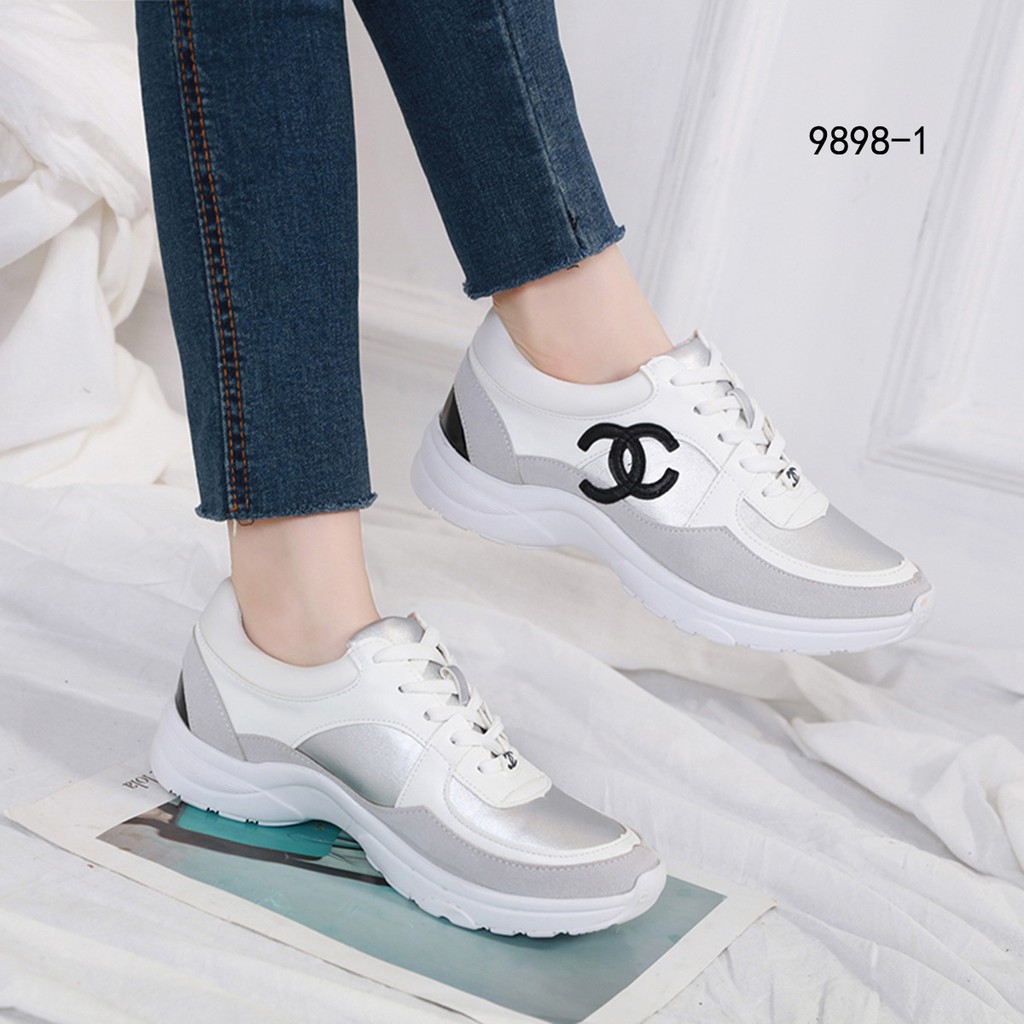 harga sneakers chanel