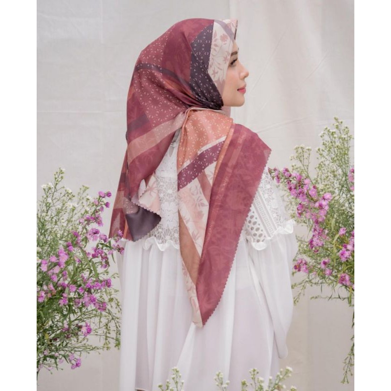 [READY SIAP KIRIM] Rachel Scarf BRICKRED by Wearing Klamby