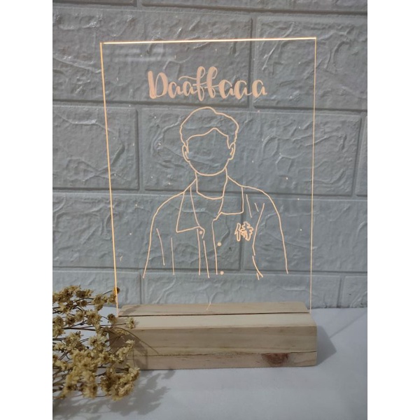 

Lampu LED acrylic custom kado wisuda anniversarry ultah