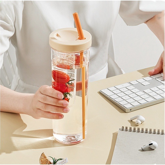 BOTOL MINUM INFUSE JUICE STRAW 700 ML TUMBLR [SWEETSPACE]