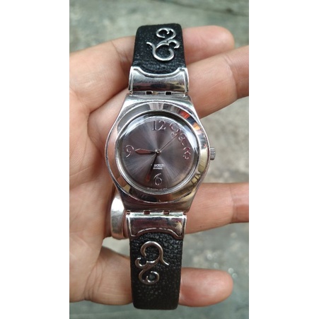 jam tangan swatch leather strap second bekas original