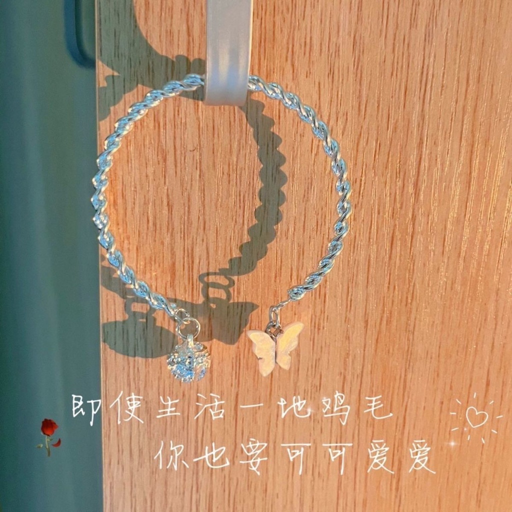 Gelang Desain Kupu-Kupu Lonceng Sepasang Anting Gaya Antik Dapat Disesuaikan Untuk Wanita