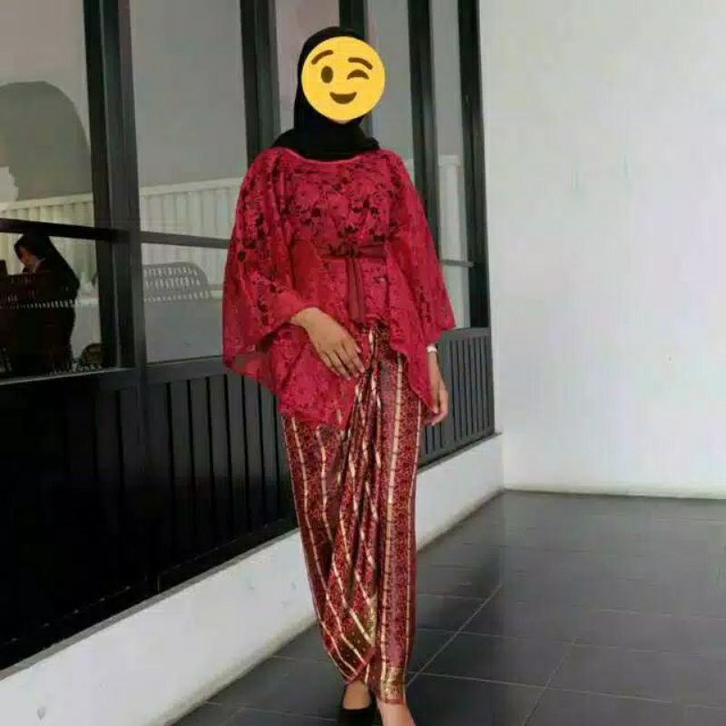 KEBAYA CAPE BRUKAT TALI