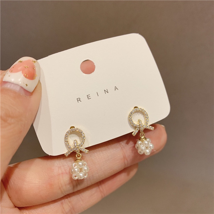 Berlian Mutiara Liontin Anting Baja Titanium Salib Anting Mutiara Retensi Warna Anting Anti Karat Gadis Hadiah Grosir