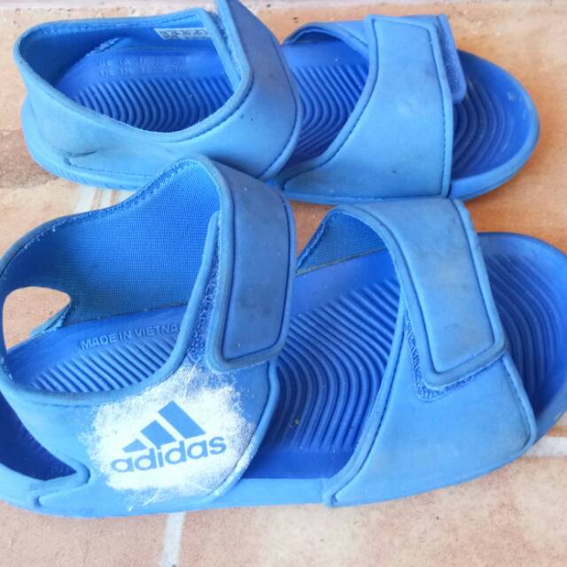 adidas altaswim 32