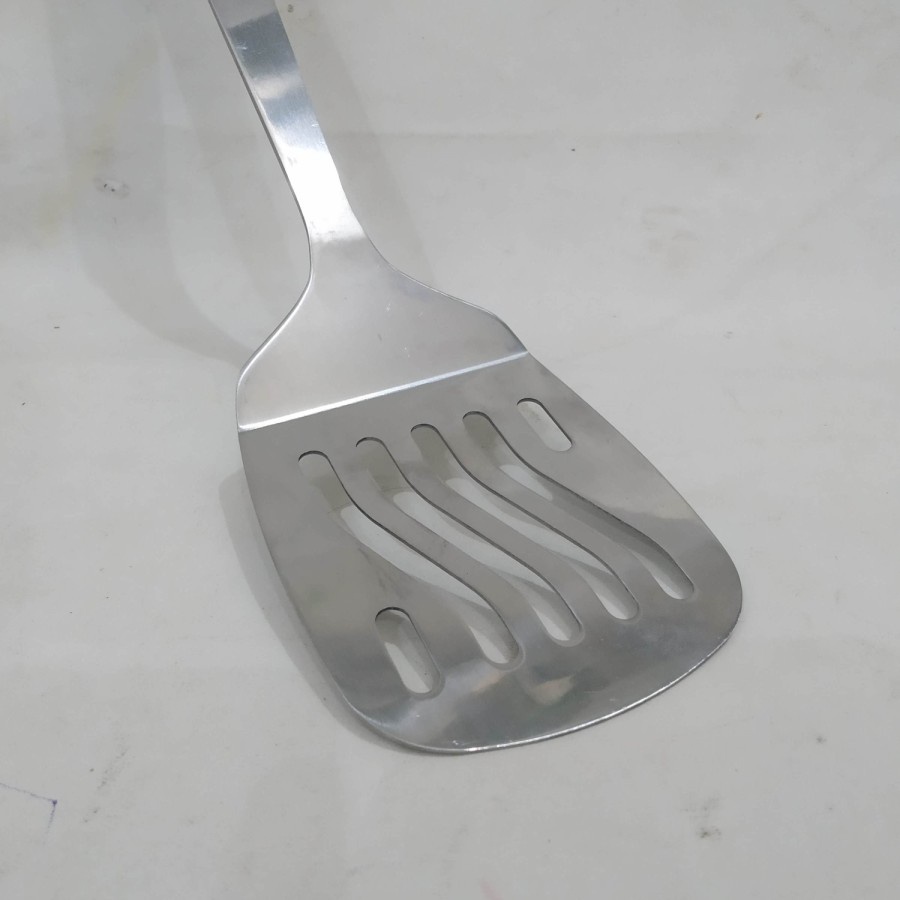 Sendok Goreng Sutil Sodet Spatula berlubang Stainless good quality