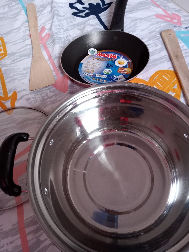 Panci Kuping Subron 20 Cm - Panci Tutup Kaca Stainless