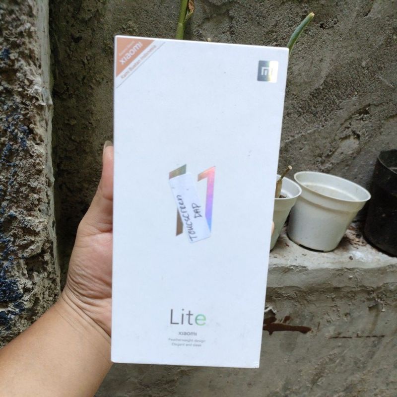 

Dusbook xiaomi mi 11 lite Copotan bekas original 10000% 11lite