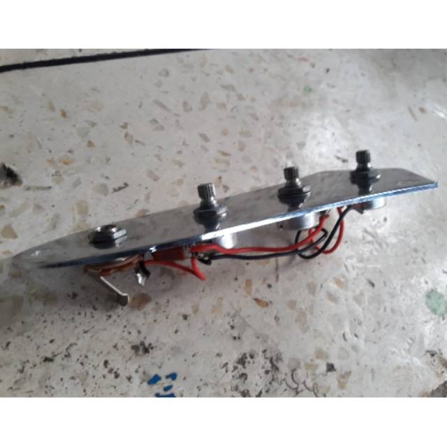 Equaliser control bass fender