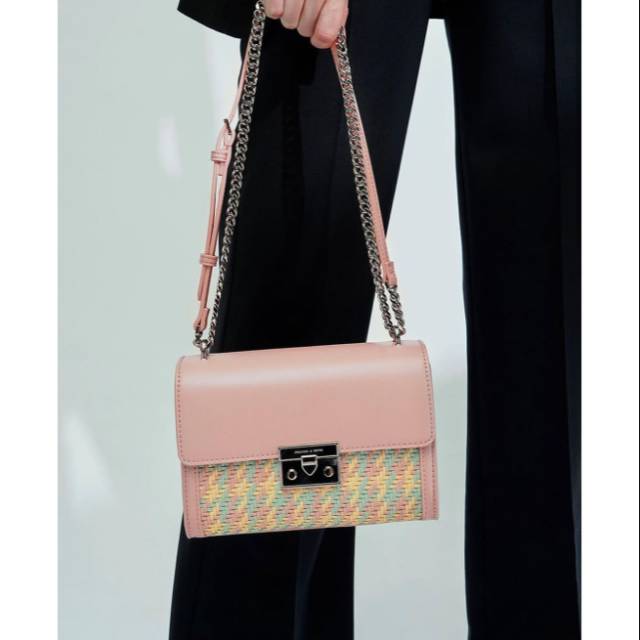 Woven Boxy  Chain  Strap Bag