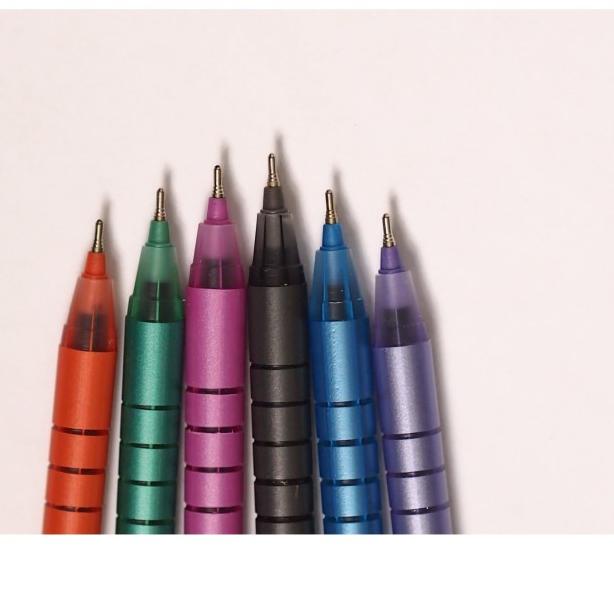 

✾ Ballpoint /Pulpen Queen C6000 , 0.7mm isi 12 pcs- Black ☈
