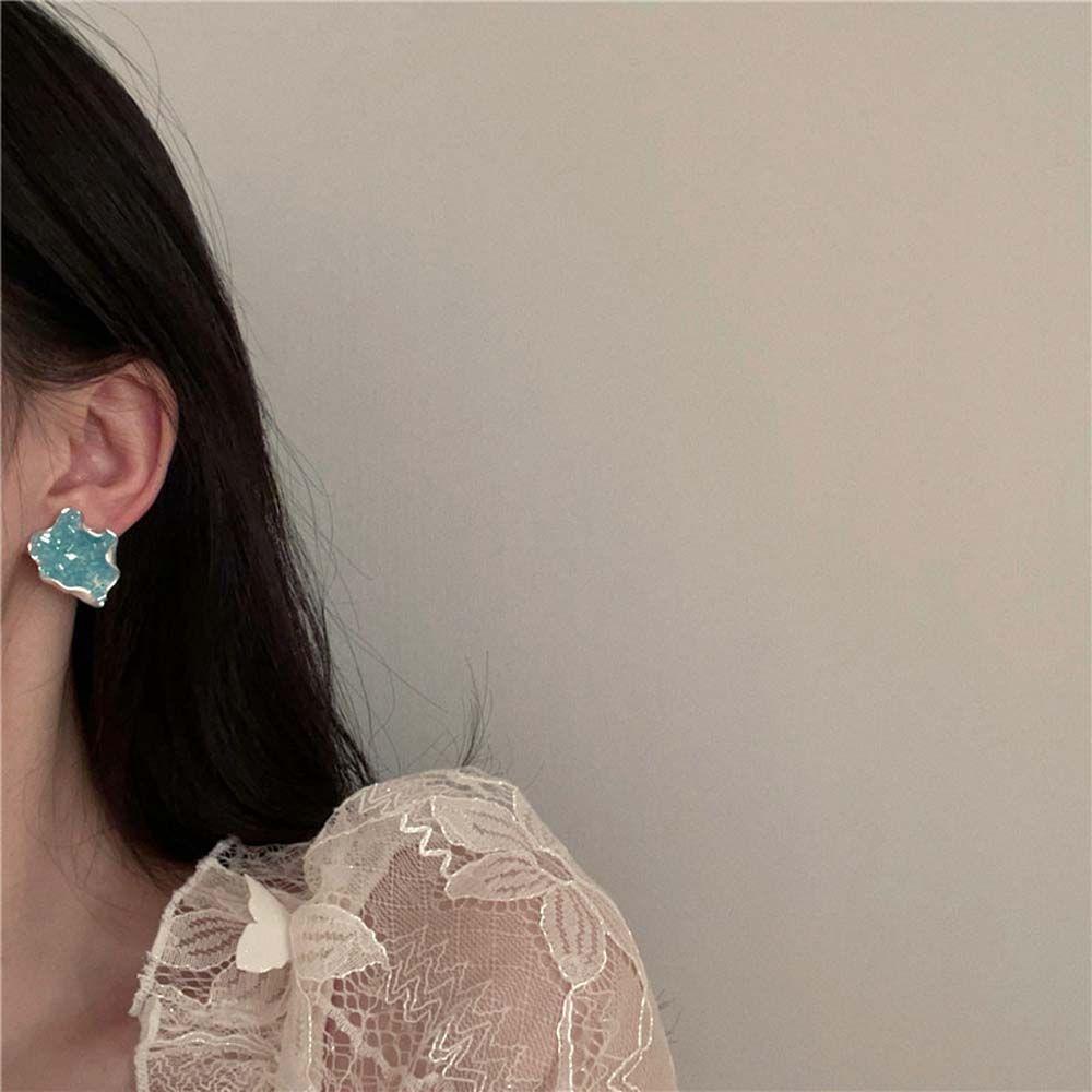 Mxbeauty Wanita Anting Indah Temperamen Lipatan Daun Gadis Tidak Teratur Vintage Stud Earrings