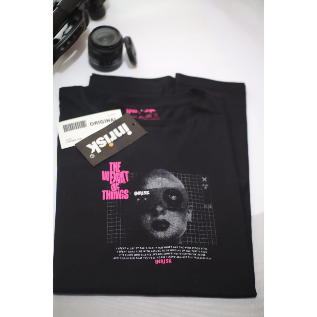 Kaos Distro T-Shirt INRISK The Weight Of Things - Hitam