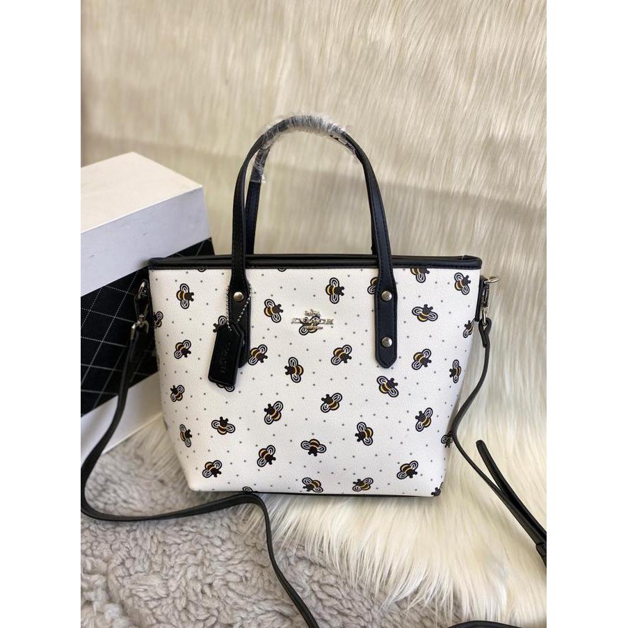 coach bee tote