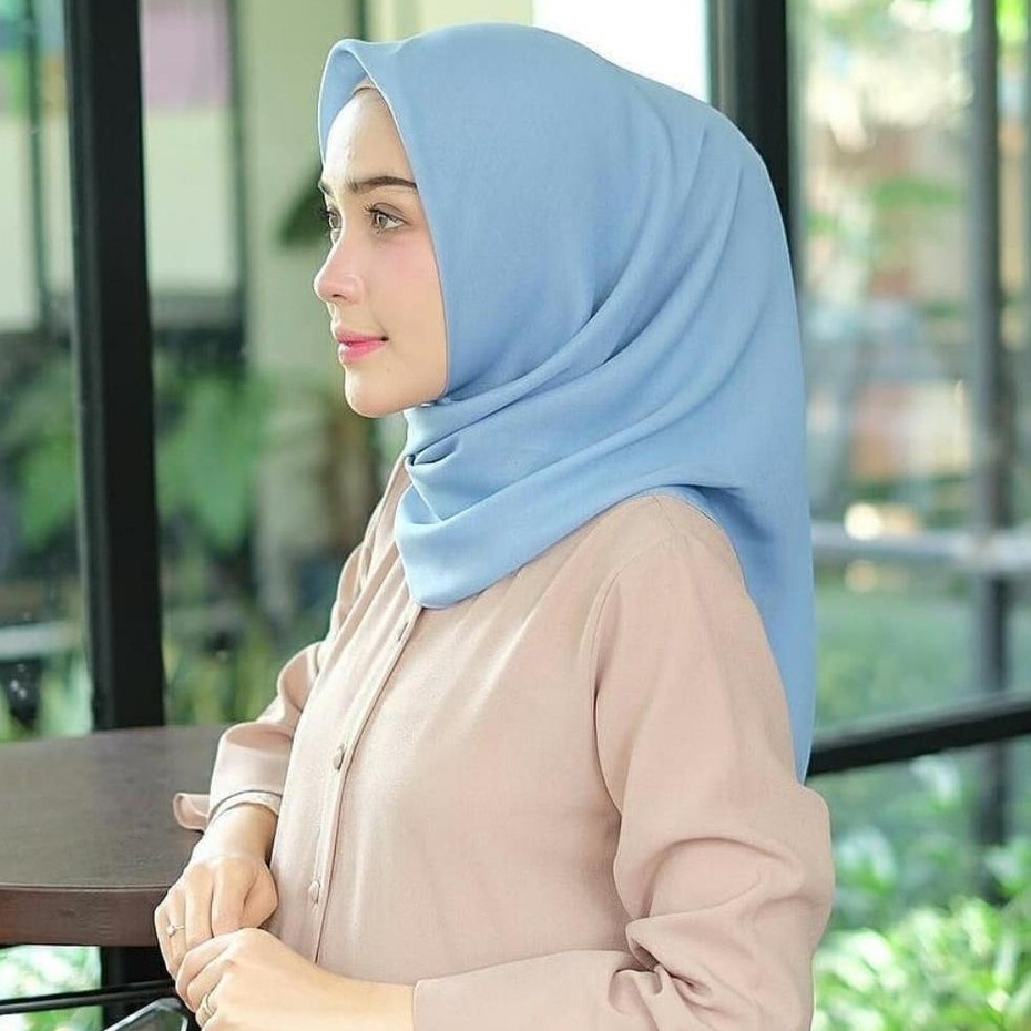 BELLA SQUARE HIJAB SEGIEMPAT 