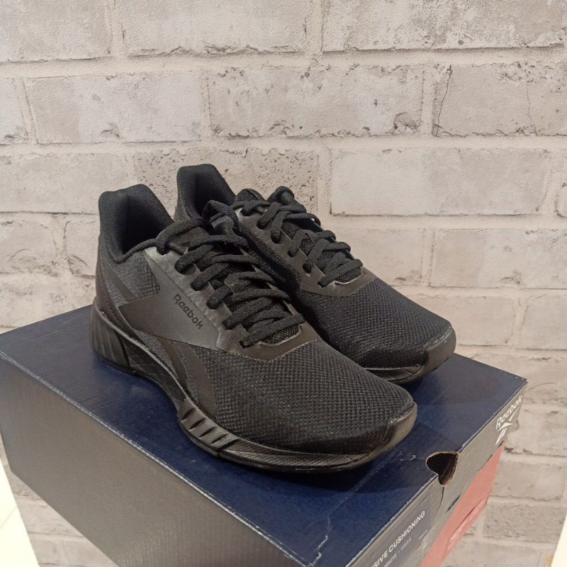 Reebok/ sepatu wanita/ running