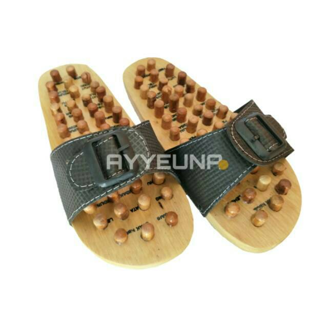 Sandal Kesehatan Refleksi Kayu