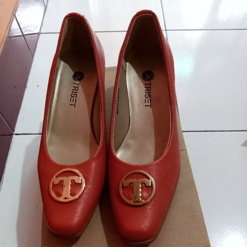 sepatu triset - preloved like new vvgc
