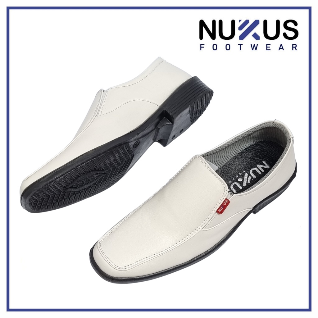 Nukus Sepatu Pantofel Pria Hitam dan Putih - B02 M GB