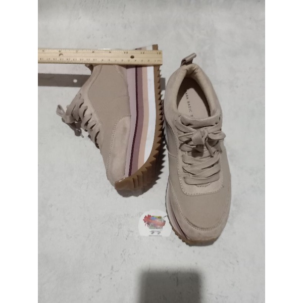 SEPATU WEDGES SEPATU TINGGI SEPATU ZARA