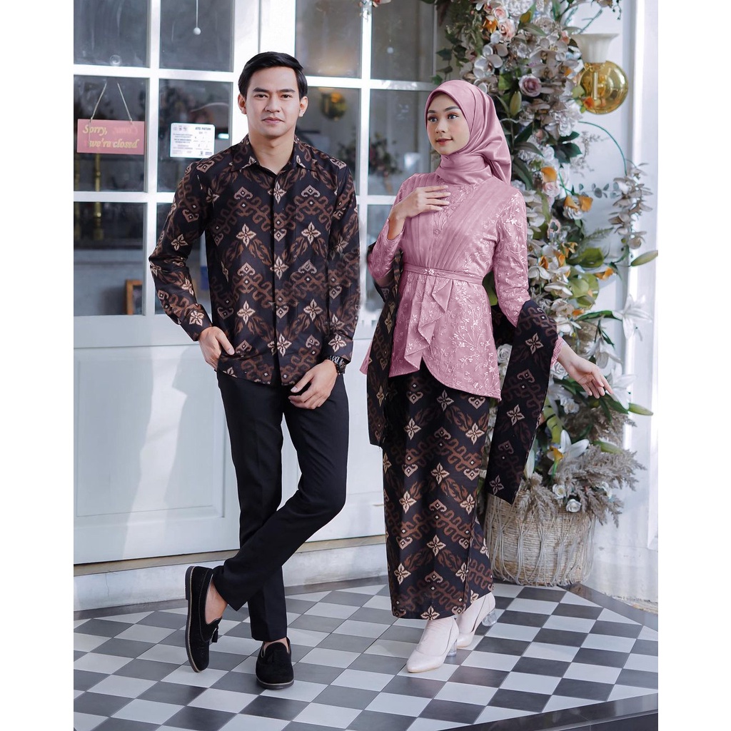 SHOPASHOP SOLO Batik Kebaya Couple Brokat Modern Nabella Aufa Kebaya Wisuda dan Kondangan Kebaya Couple Batik Prima Lengan Panjang Set Wanita Tille mutiara