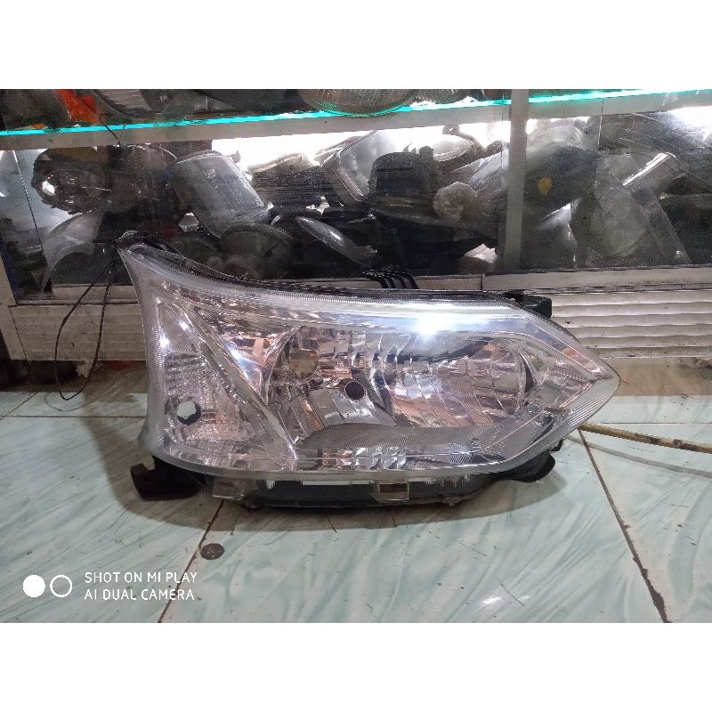 HEADLAMP/LAMPU DEPAN AVANZA 2016 2017 2018 ORIGINAL