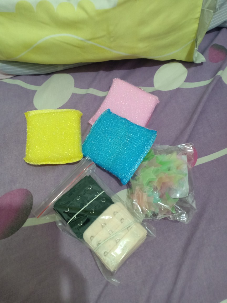 Stiker Bintang Glow In The Dark  100 Pcs