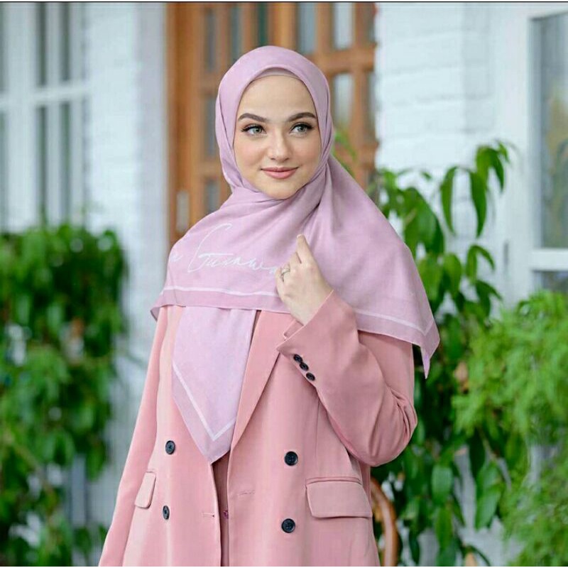 hijab mandjha ivan gunawan