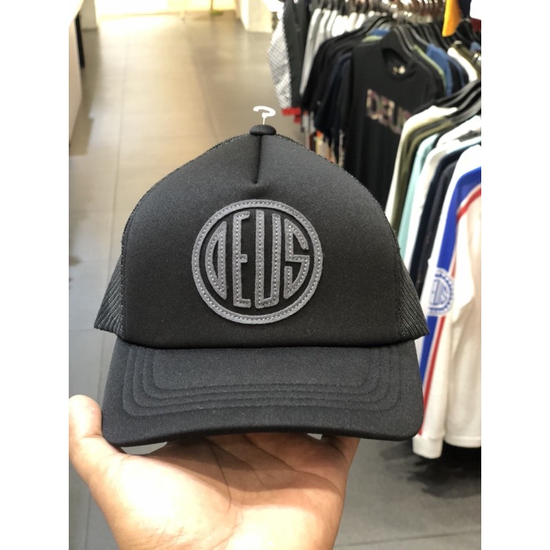 Topi Deus Ex Machina Original