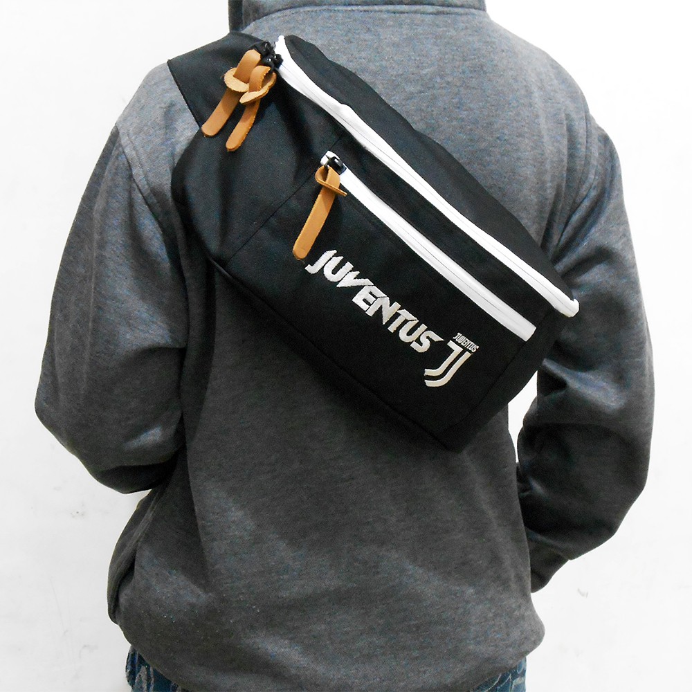 Tas Klub Bola Waist Bag Juve Juventus Logo Baru