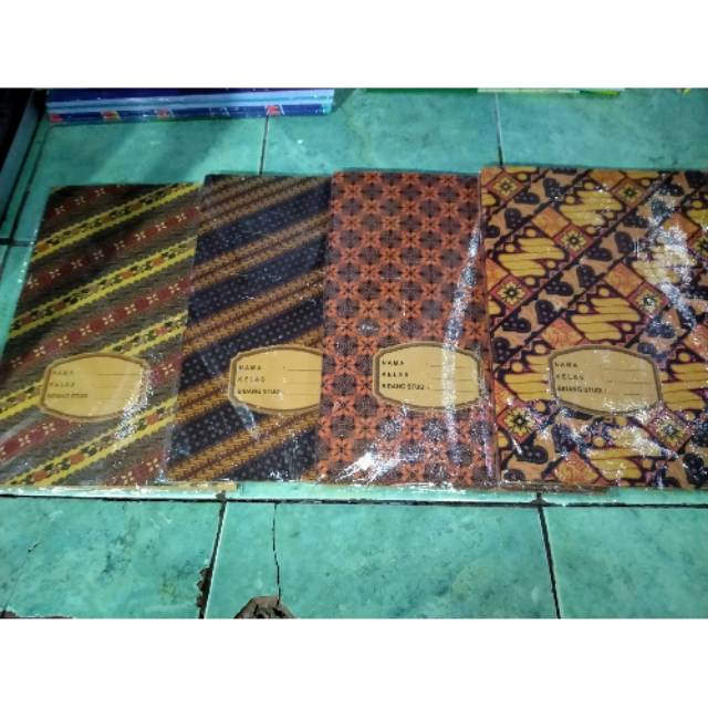 

Sampul batik quarto coklat