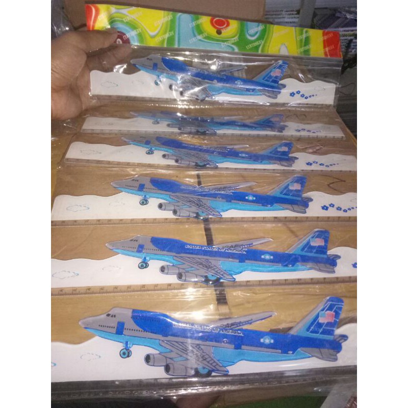 

penggaris tebal bentuk pesawat