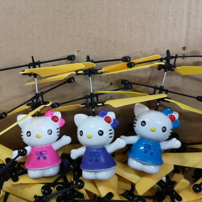 MAINAN ANAK HELIKOPTER DRONE FLYING KARAKTER HELLOKITTY MINI DRONE