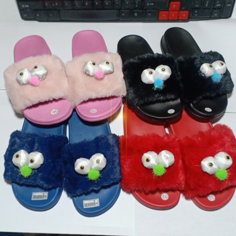 Sandal anak perempuan bulu karakter kokop boneka mata
