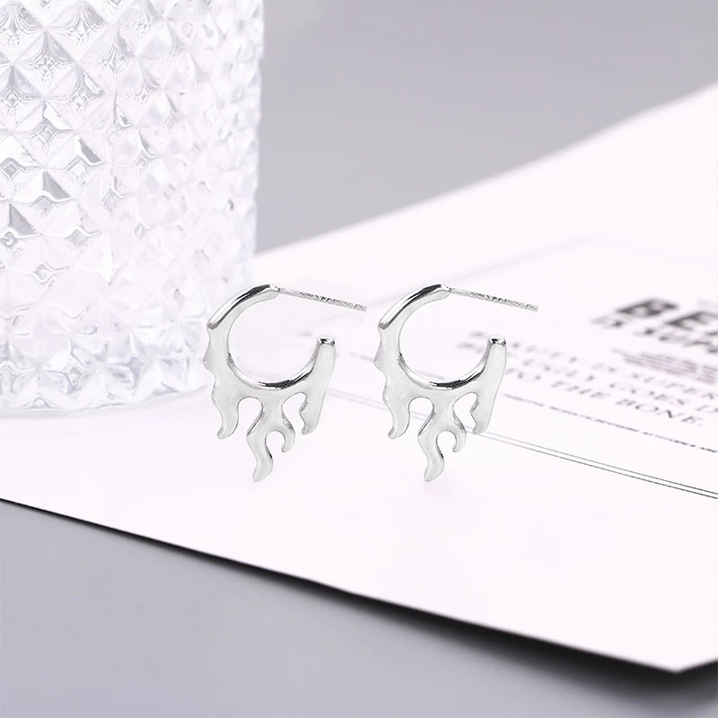 1 Pasang Anting Stud Desain Tetesan Air Api Geometris Untuk Wanita